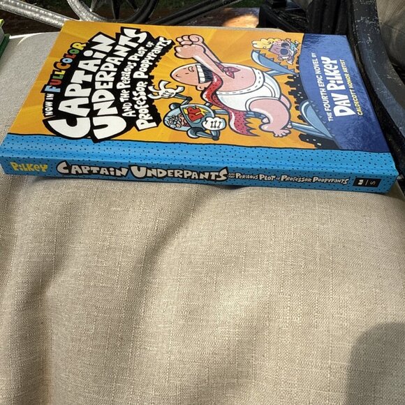 Captain Underpants and the Perilous Plot of Professor Poopypants. Hardcover. New - Picture 6 of 9